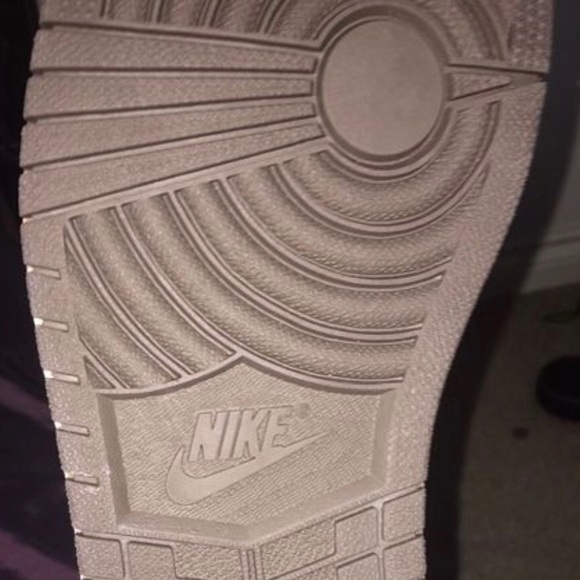 Travis Scott Jordan 1 - Picture 4 of 8